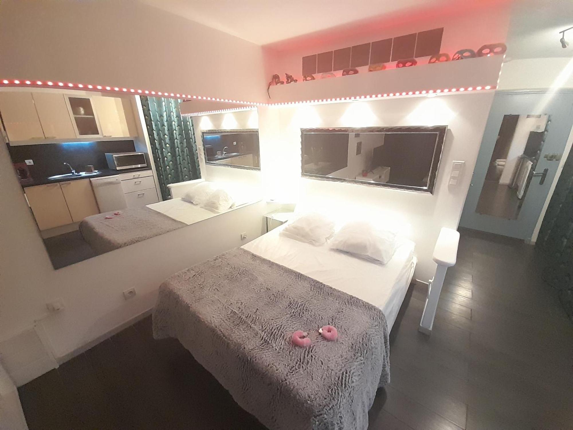 Studio Village Naturiste Resille แอกด์ ภายนอก รูปภาพ